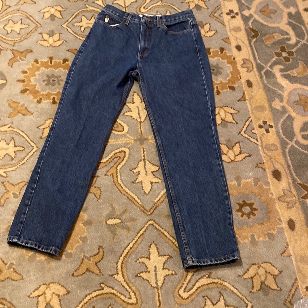Vintage GUESS SIZE 32 MOM JEANS $40